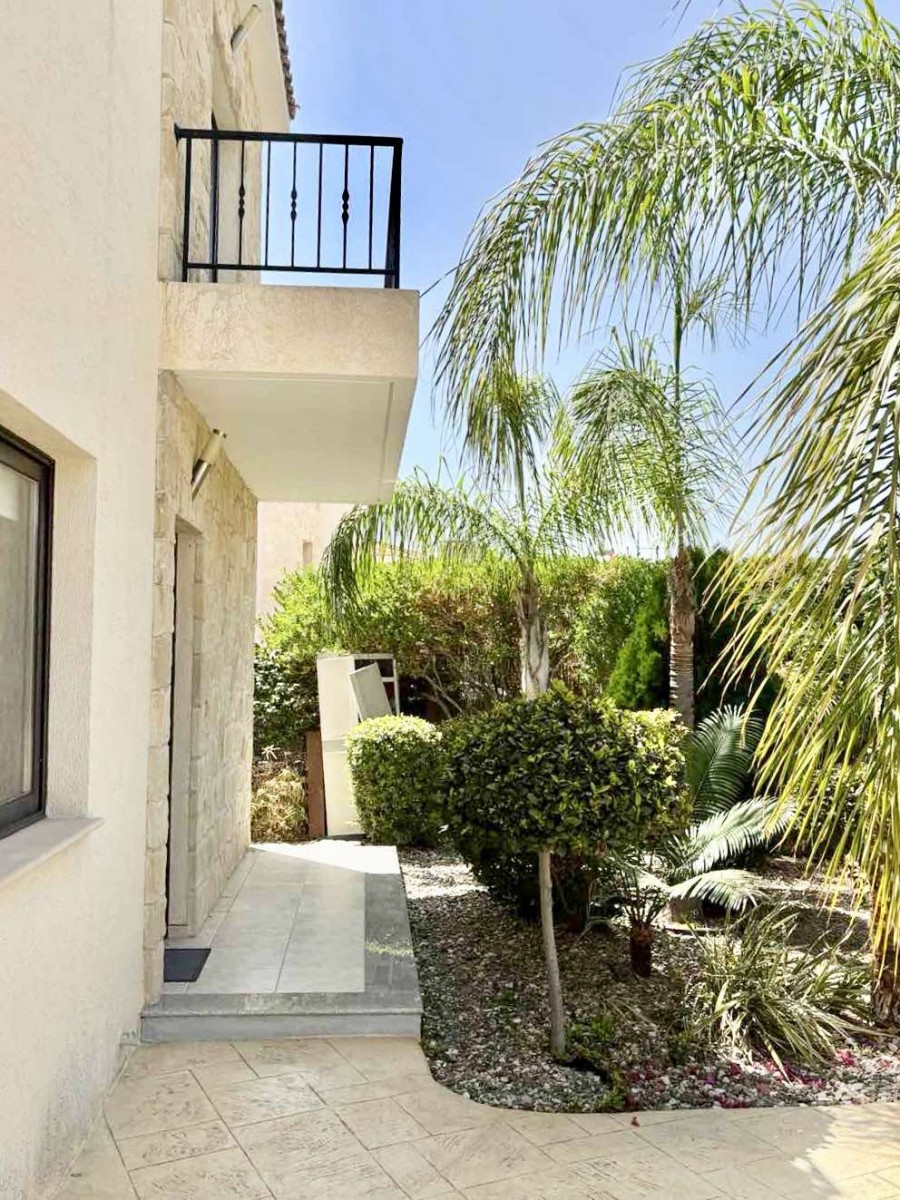 Detached Villa For Sale  in  Select Location