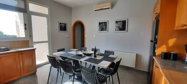 Detached Villa For Sale  in  Chlorakas