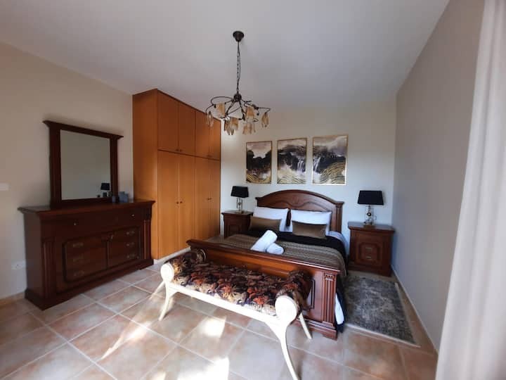 Detached Villa For Sale  in  Chlorakas