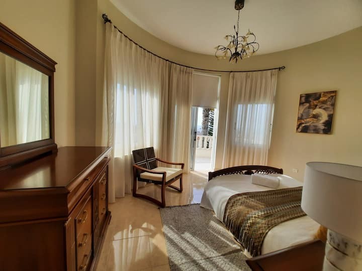Detached Villa For Sale  in  Chlorakas