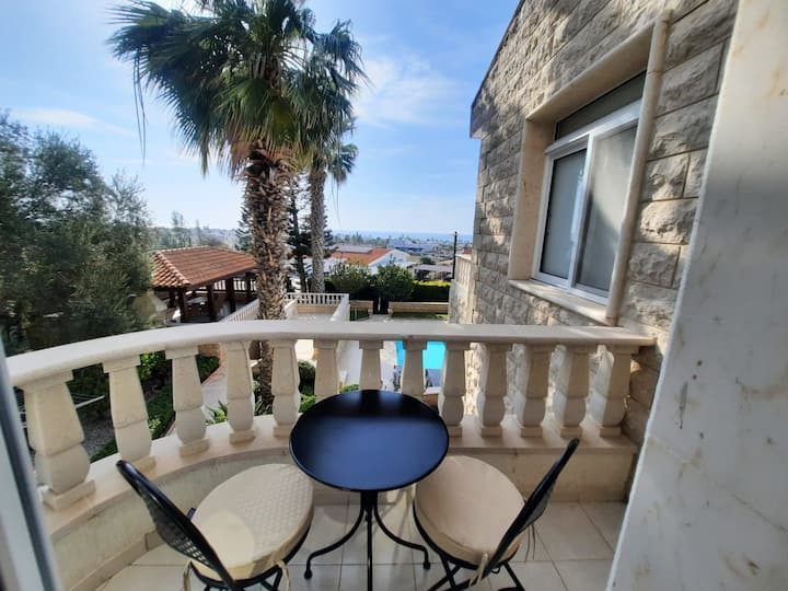 Detached Villa For Sale  in  Chlorakas