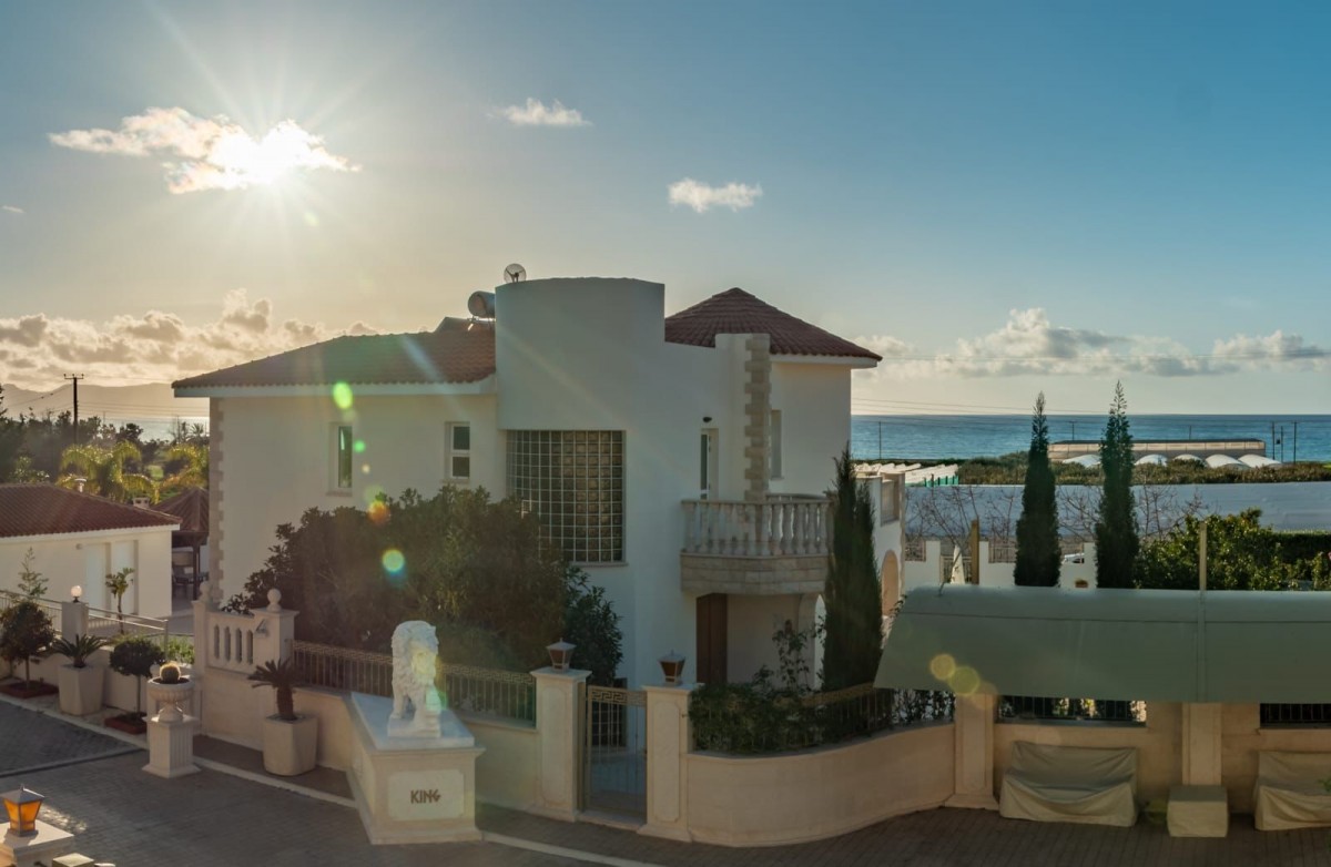 Detached Villa For Sale  in  Select Location