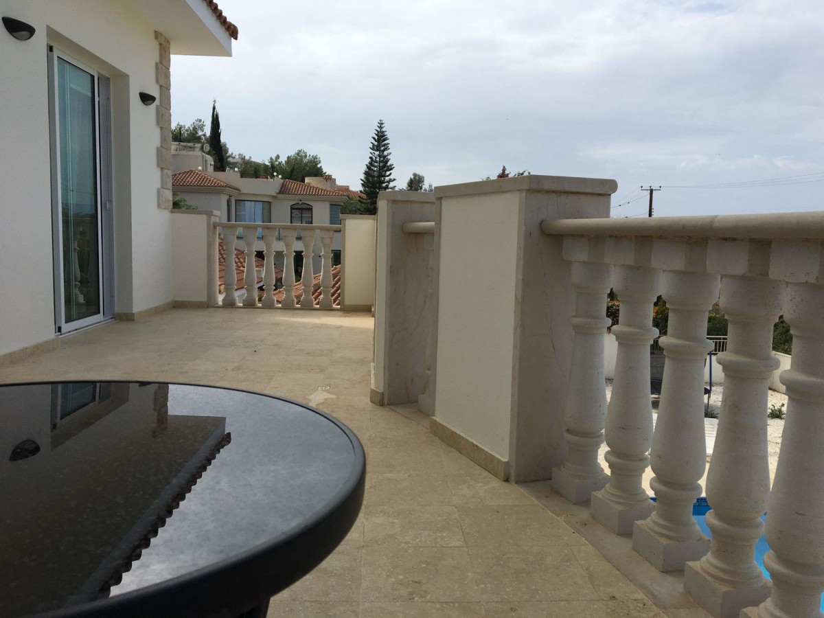 Detached Villa For Sale  in  Argaka