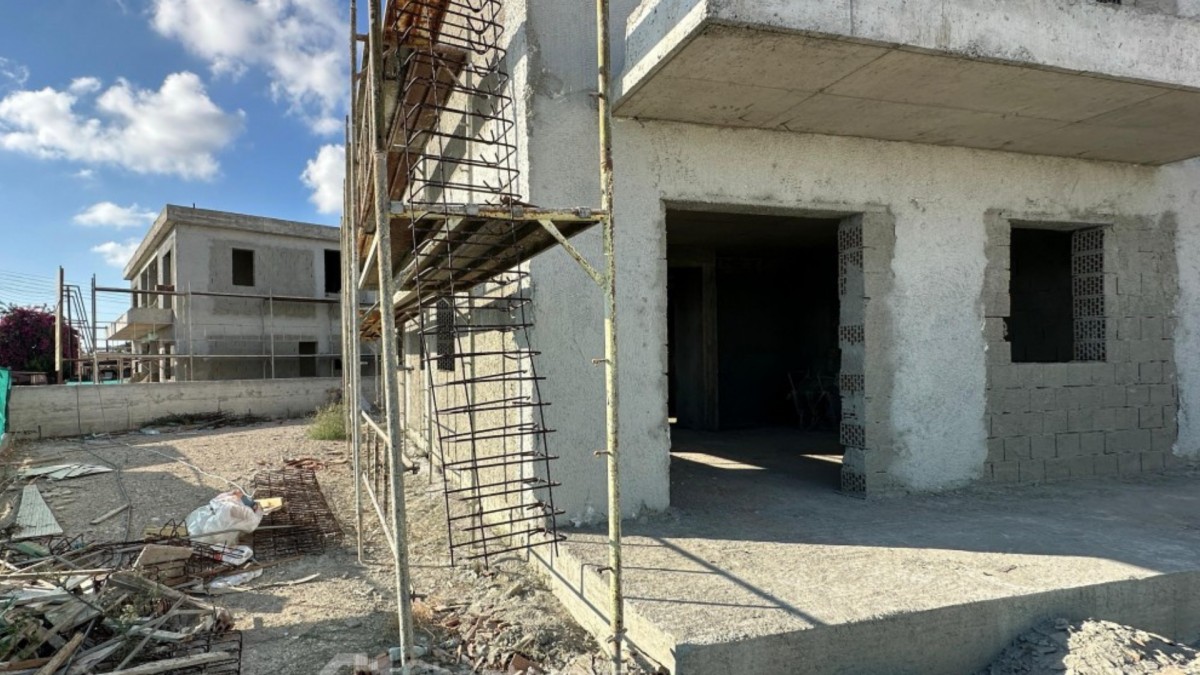 Semi Detached Villa For Sale  in  Yeroskipou