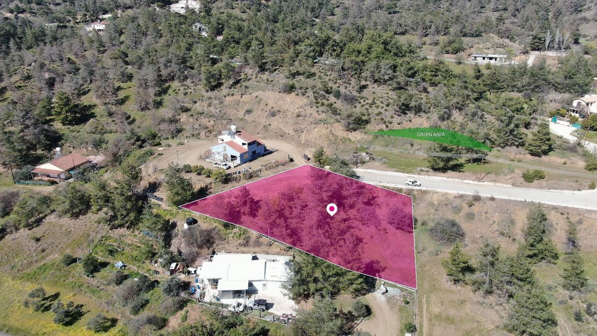 Residential field in Kapedes, Nicosia