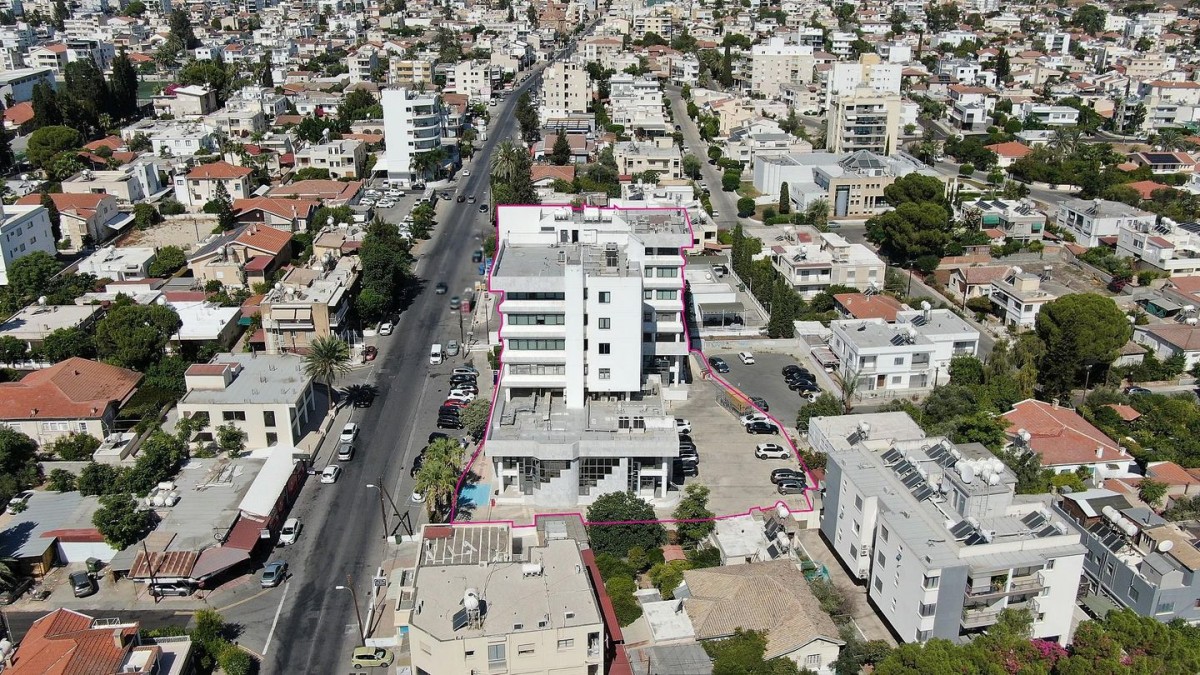 Investment Opportunity in a commercial building in Agios Dometios, Nicosia