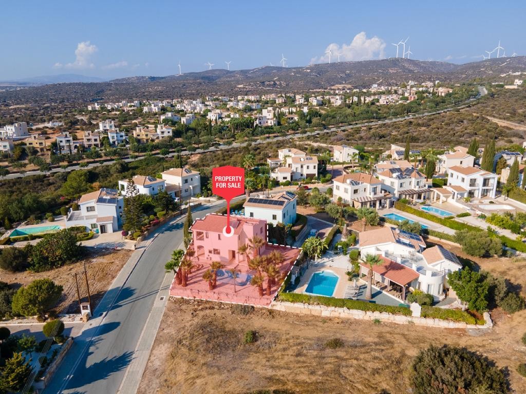 Detached Villa For Sale  in  Kouklia - Secret Valley