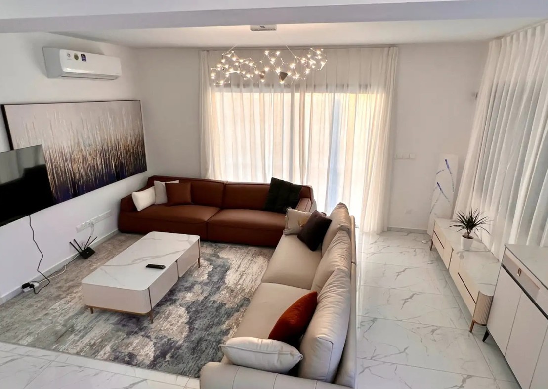 Detached Villa For Rent  in  Chlorakas