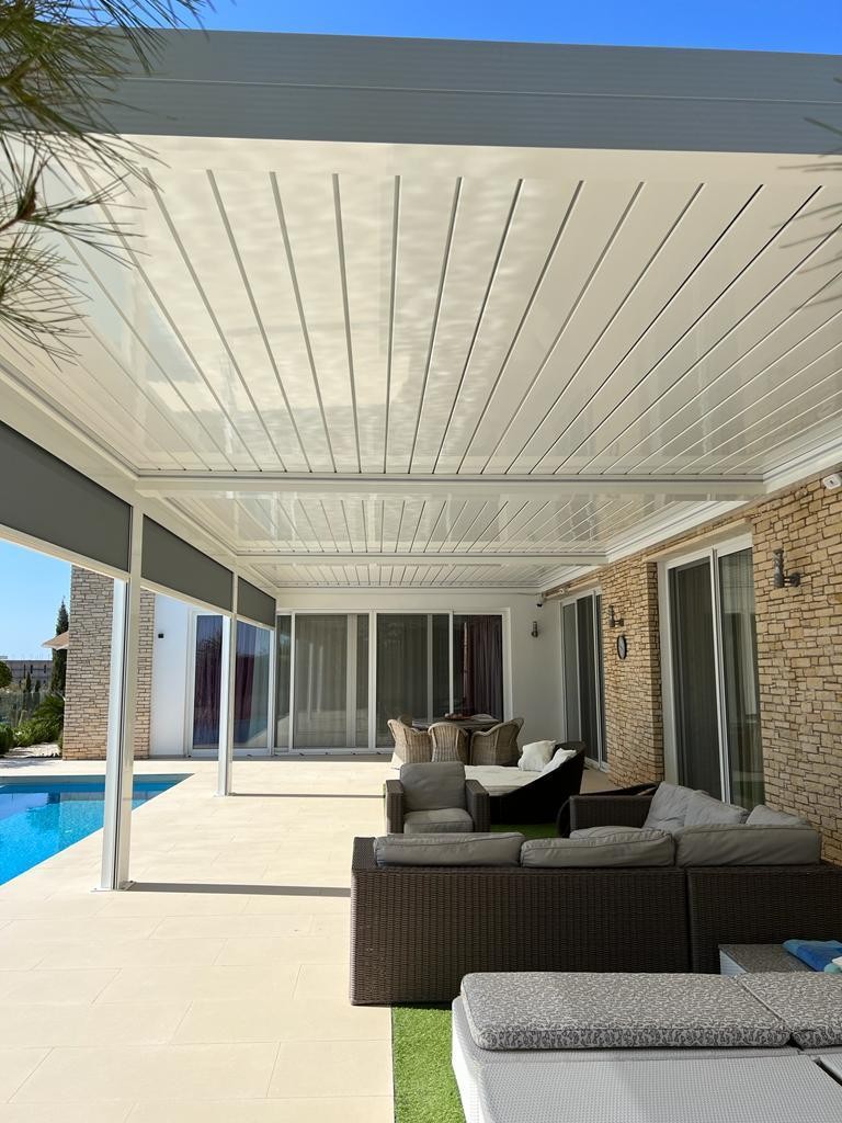 Detached Villa For Sale  in  Peyia - Sea Caves