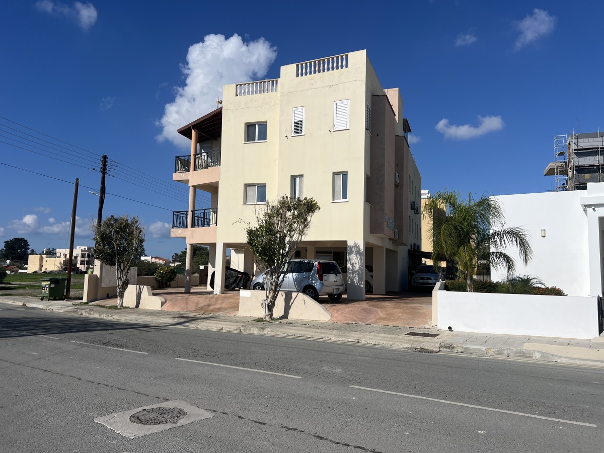 Apartment For Sale  in  Yeroskipou