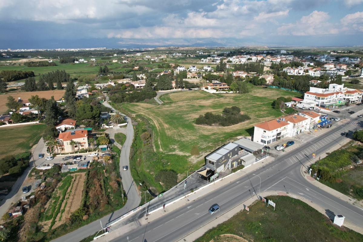 Commercial/Residential field in Geri, Nicosia