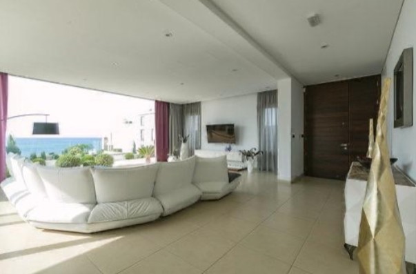 Detached Villa For Rent  in  Peyia - Sea Caves