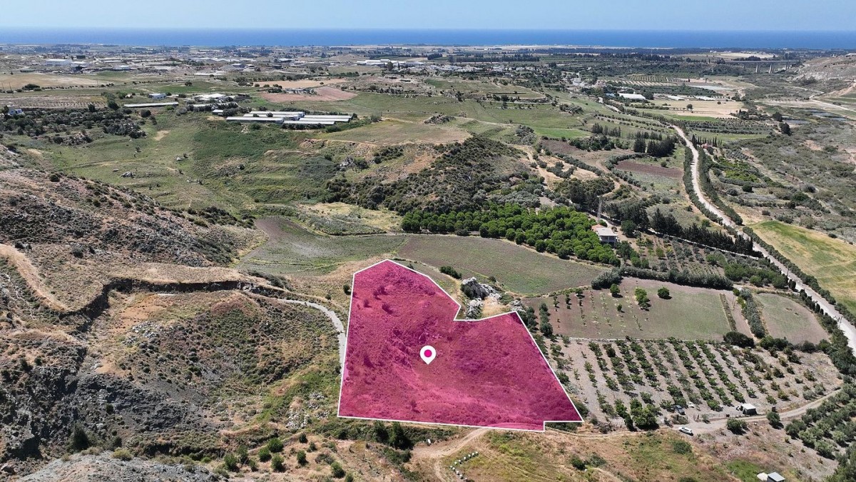 (Share) Residential Field, Agia Varvara, Paphos