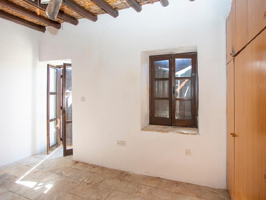 Semi Detached Villa For Sale  in  Lysos