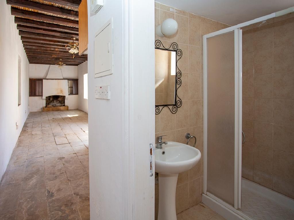 Semi Detached Villa For Sale  in  Lysos