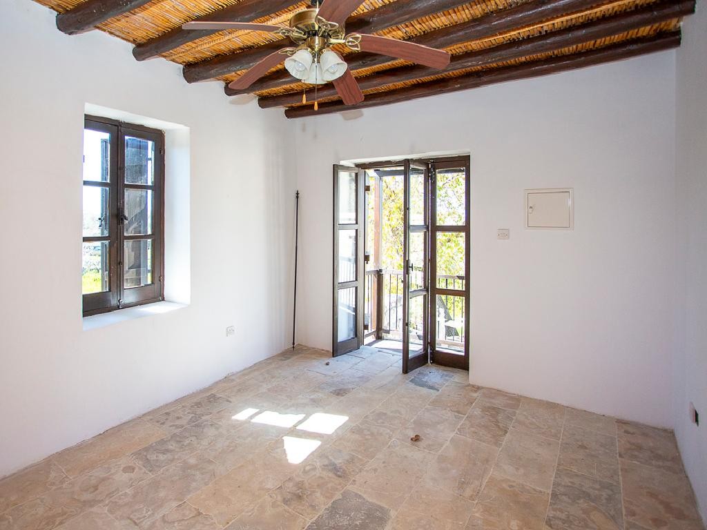 Semi Detached Villa For Sale  in  Lysos