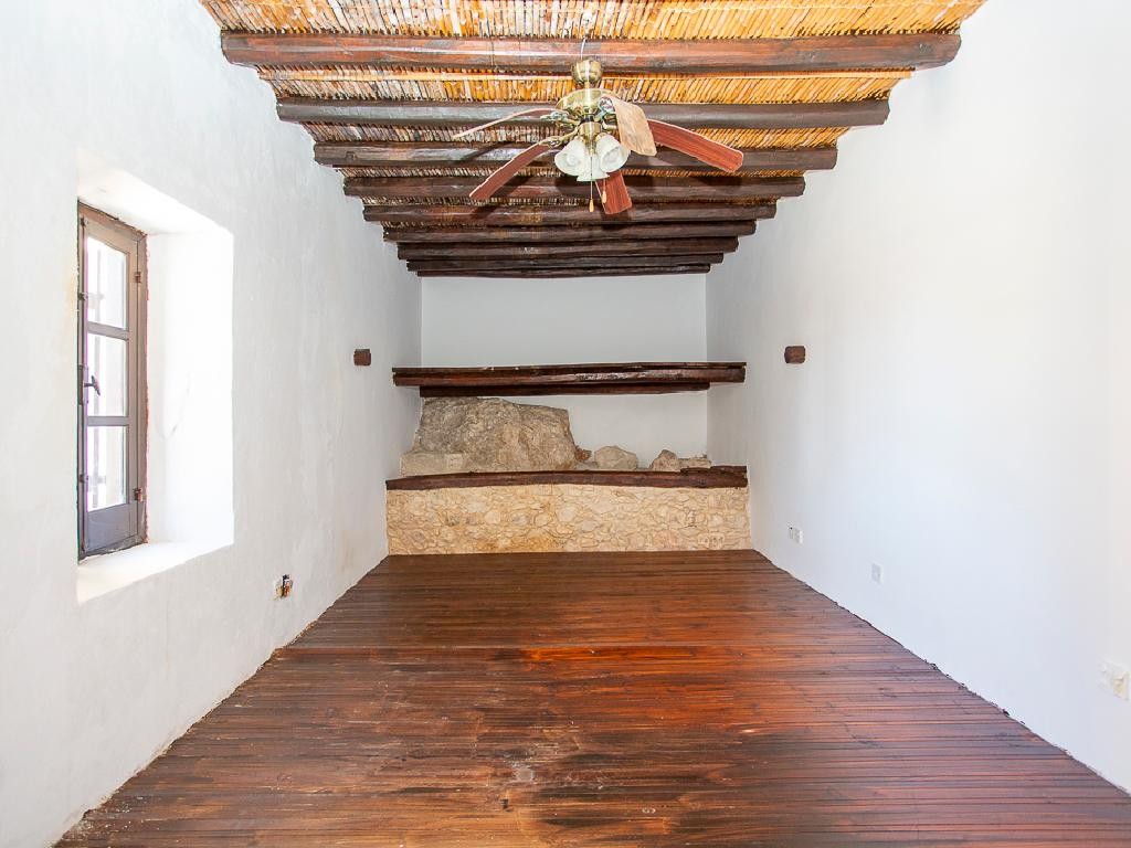 Semi Detached Villa For Sale  in  Lysos