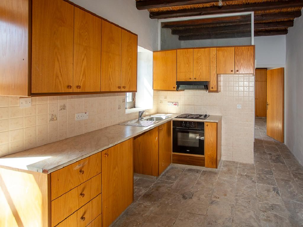 Semi Detached Villa For Sale  in  Lysos