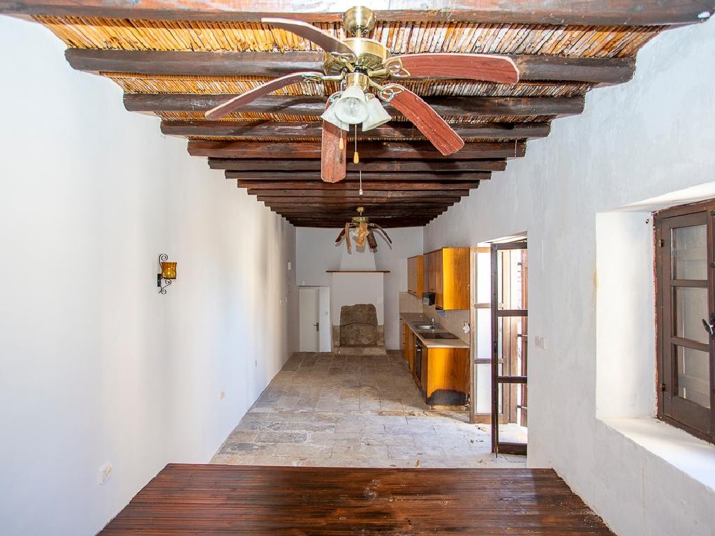 Semi Detached Villa For Sale  in  Lysos