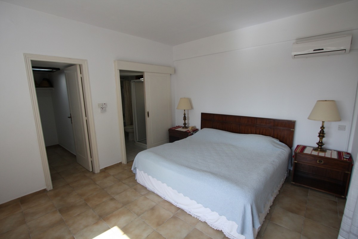 Bungalow For Rent  in  Chlorakas