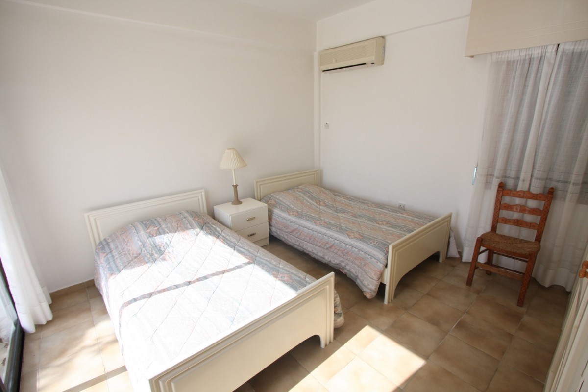 Bungalow For Rent  in  Chlorakas