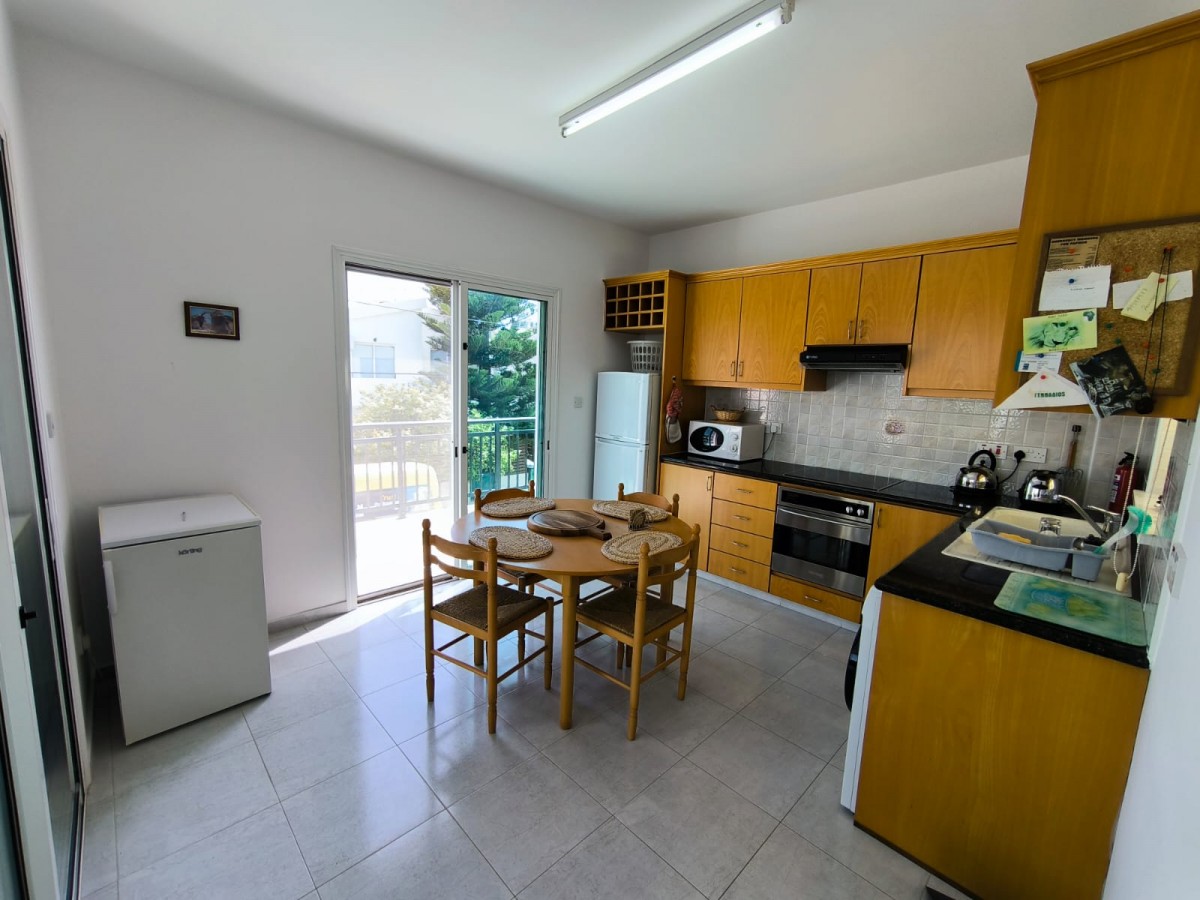 Penthouse For Rent  in  Kato Paphos - Universal