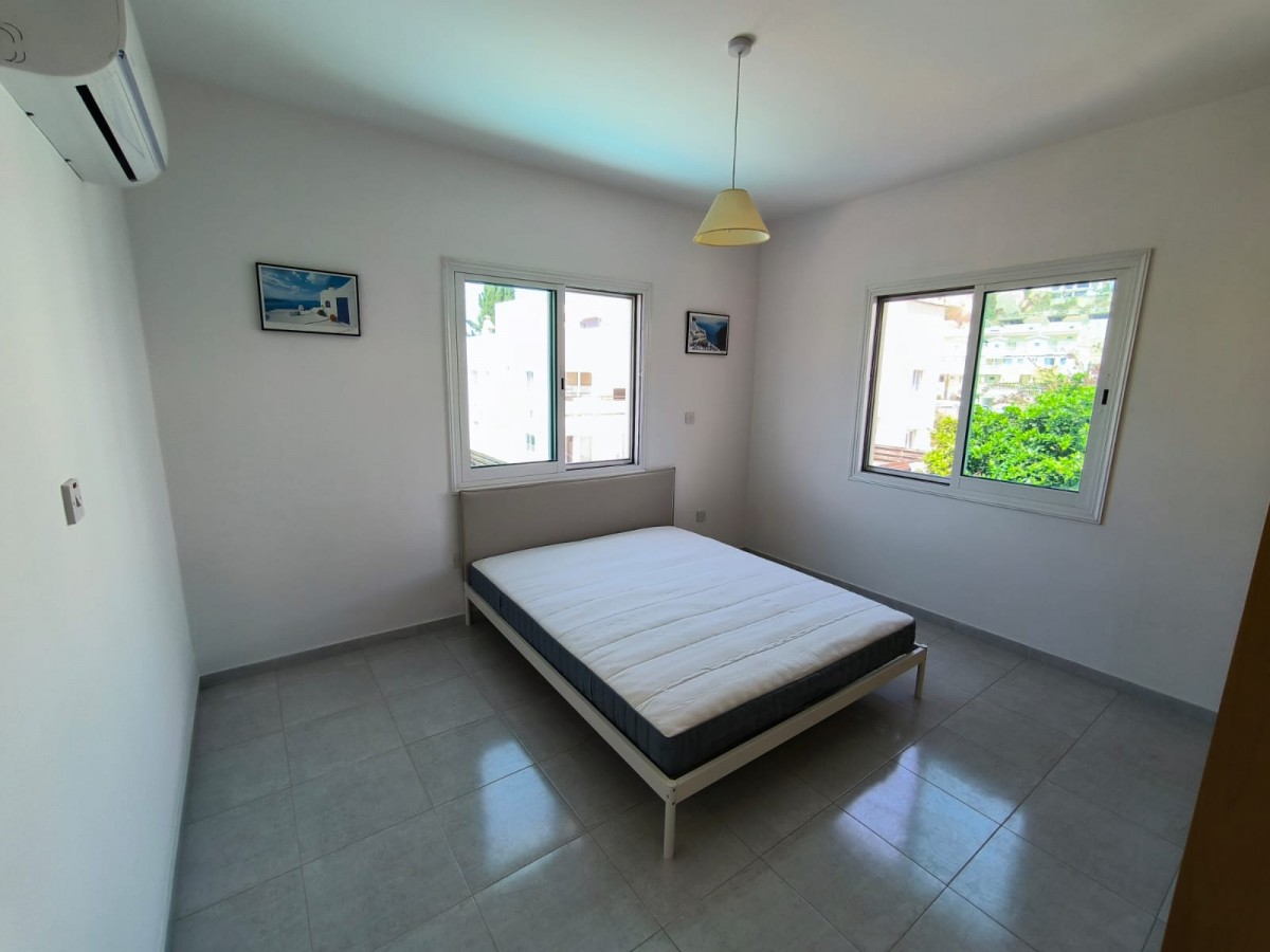 Penthouse For Rent  in  Kato Paphos - Universal