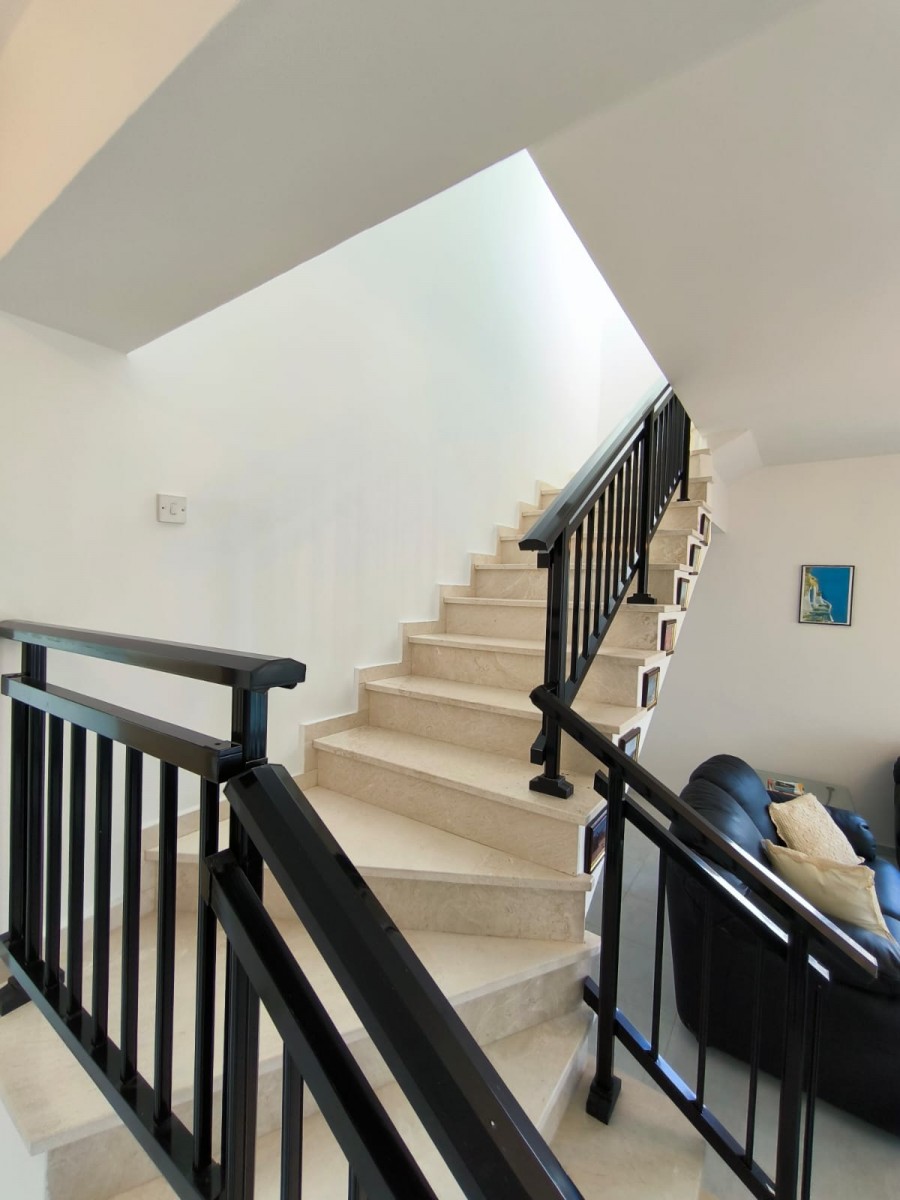 Penthouse For Rent  in  Kato Paphos - Universal