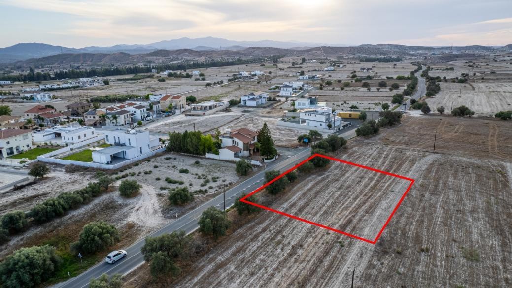 Commercial Field For Sale  in  Lympia