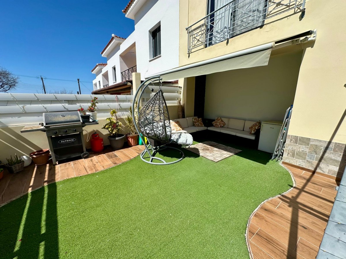 Town House / Maisonette For Sale  in  Kissonerga