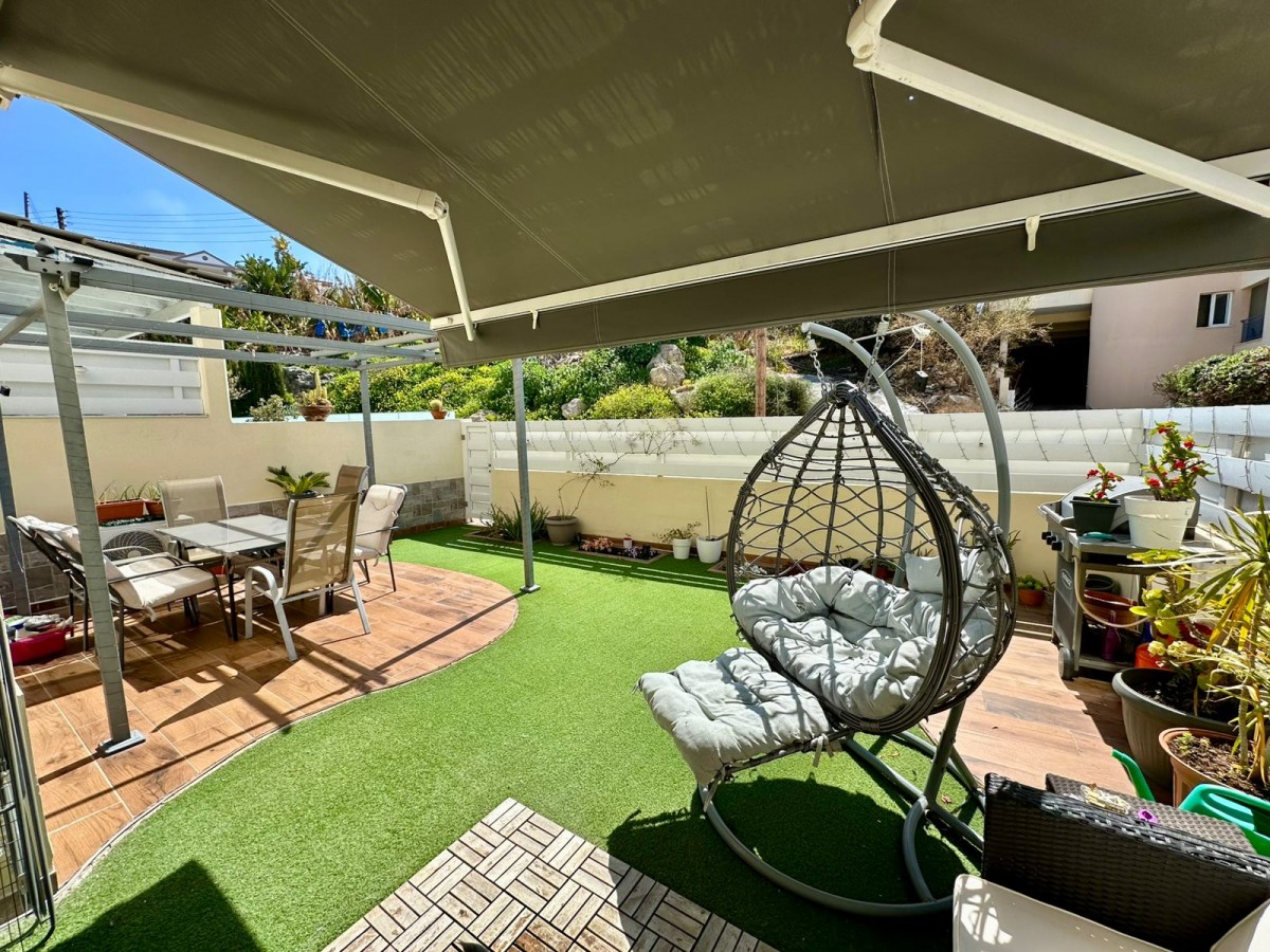 Town House / Maisonette For Sale  in  Kissonerga