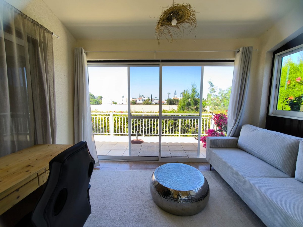 Detached Villa For Rent  in  Peyia - Coral Bay