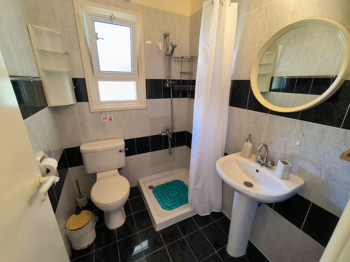 Detached Villa For Rent  in  Peyia - Coral Bay