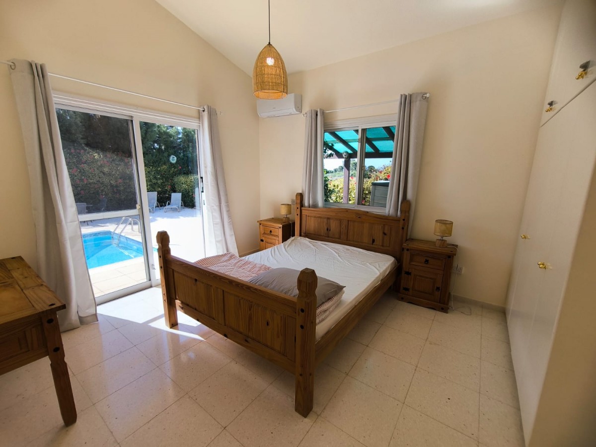 Detached Villa For Rent  in  Peyia - Coral Bay