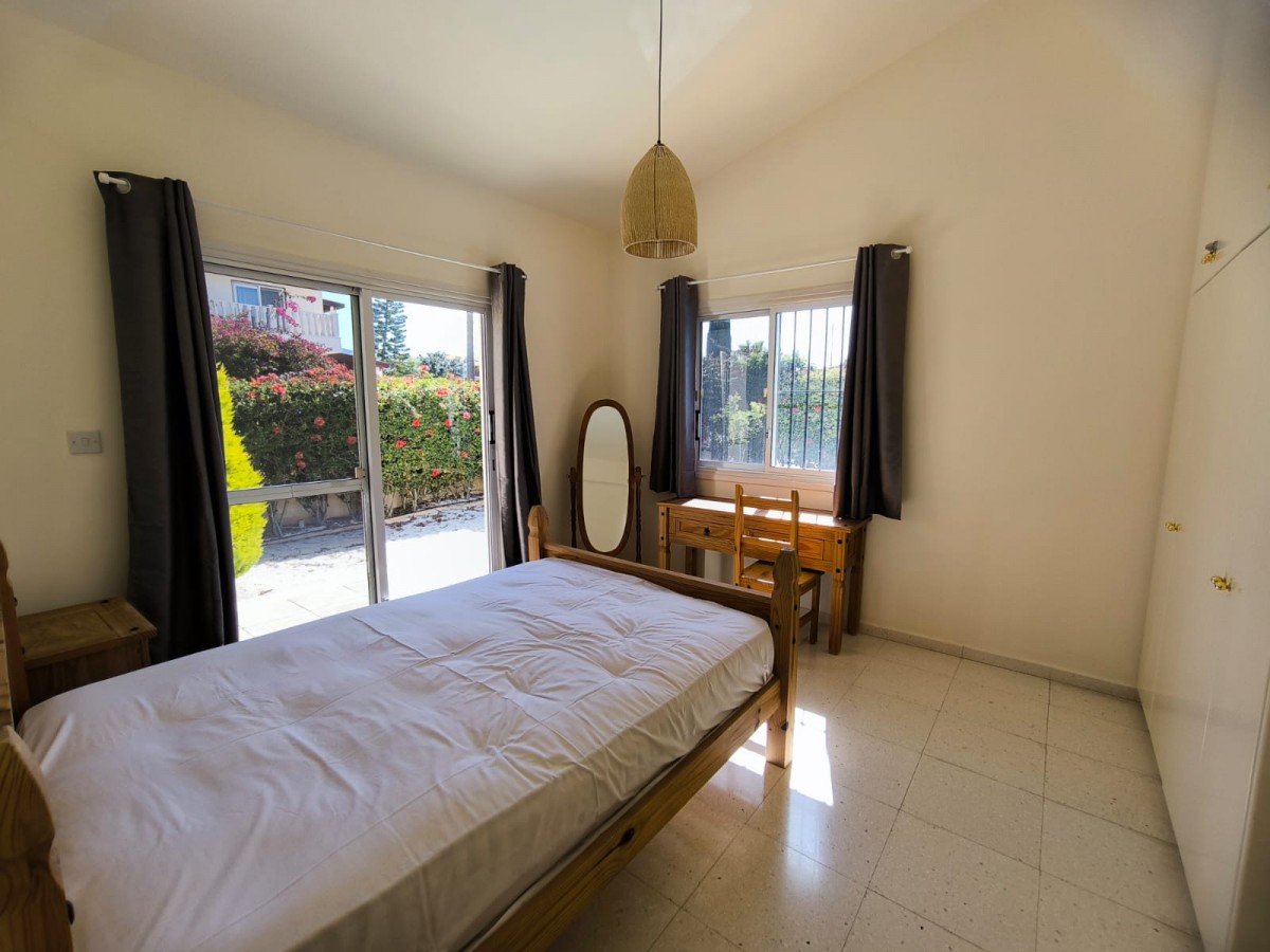 Detached Villa For Rent  in  Peyia - Coral Bay