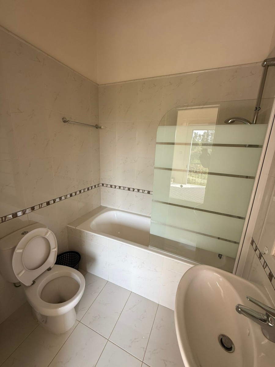 Town House / Maisonette For Rent  in  Select Location