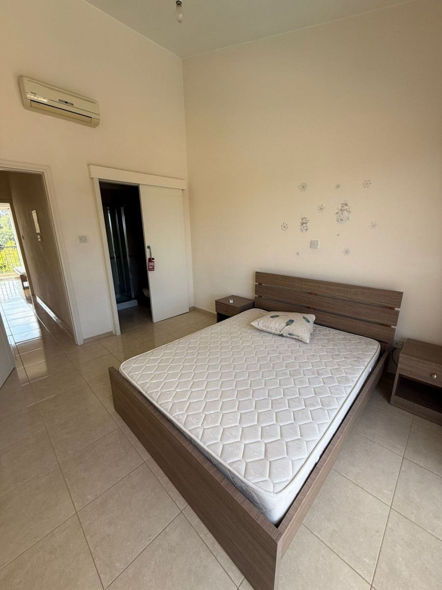 Town House / Maisonette For Rent  in  Select Location