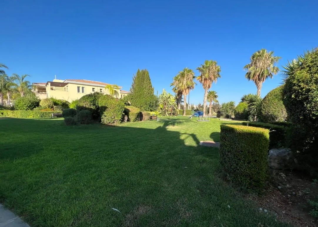 Town House / Maisonette For Sale  in  Mandria