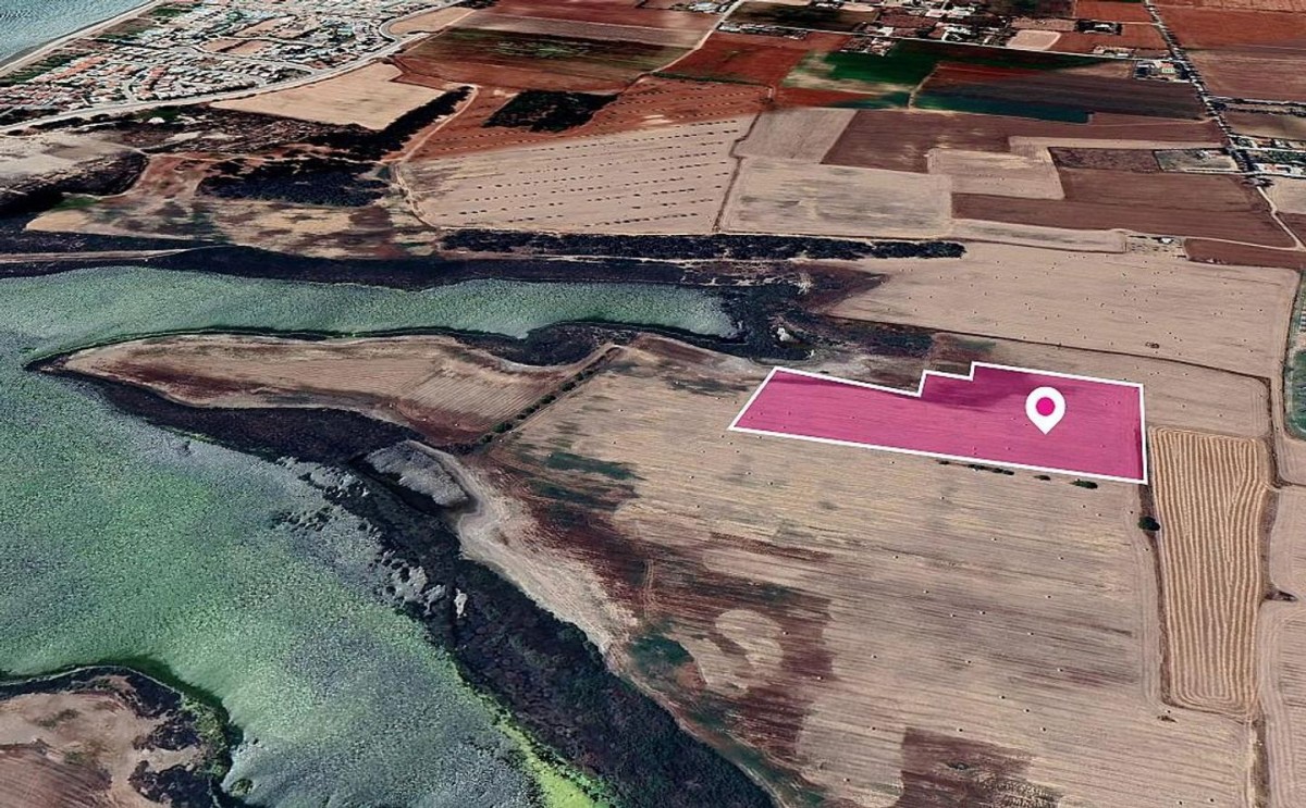 Touristic Field in Dromolaxia-Meneou, Larnaca