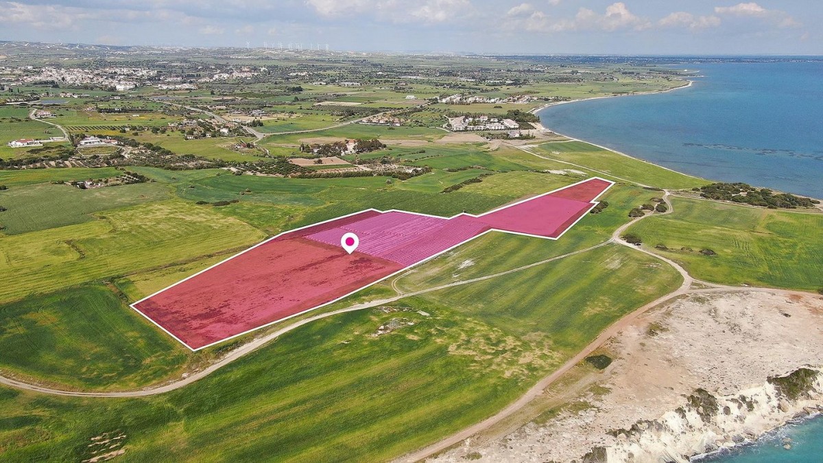 Seaview Field in Mazotos, Larnaca