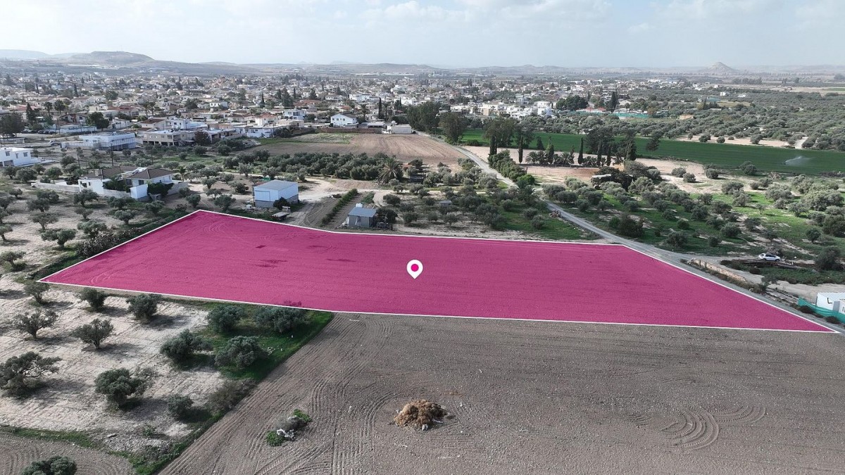 Residential field in Athienou, Larnaca