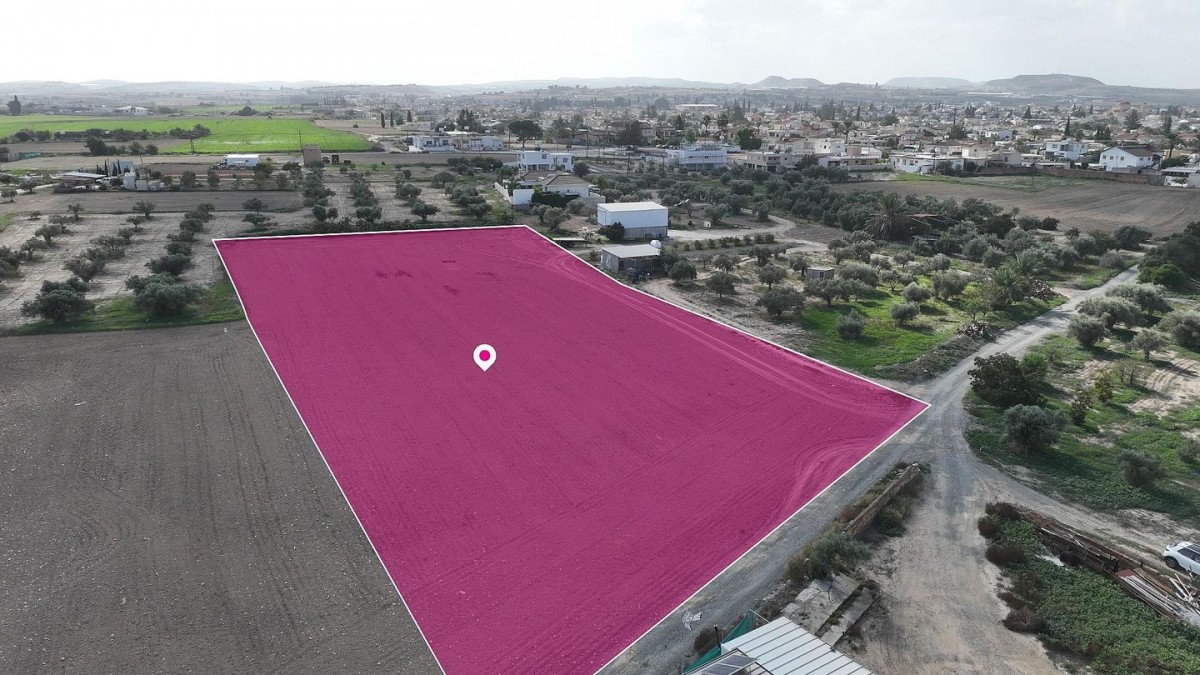 Residential field in Athienou, Larnaca