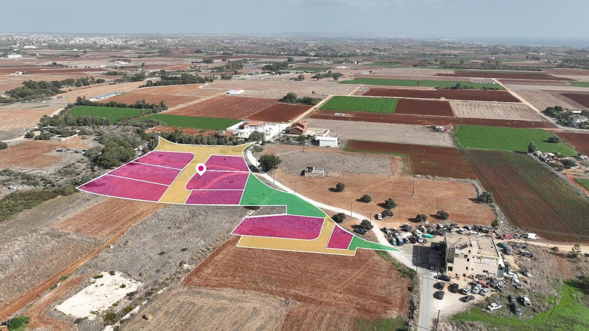 Residential field in Xylofagou, Larnaca