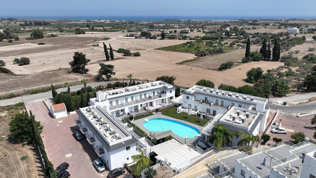 Ground floor two bedroom apartment in Mazotos, Larnaca