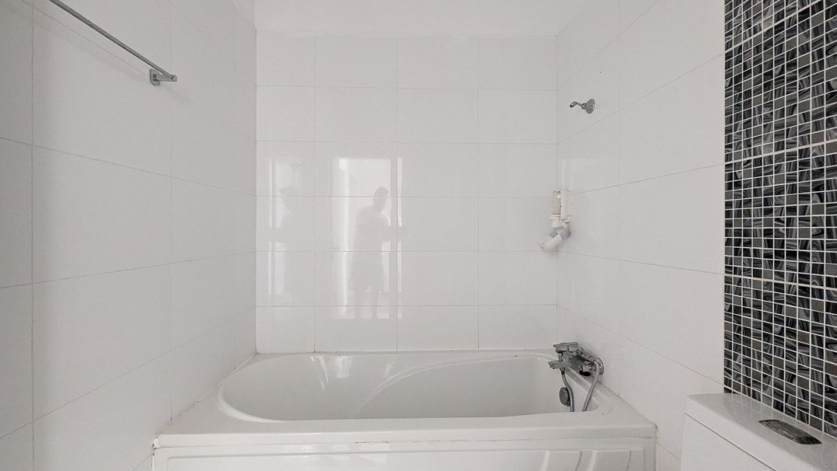 Ground floor two bedroom apartment in Mazotos, Larnaca