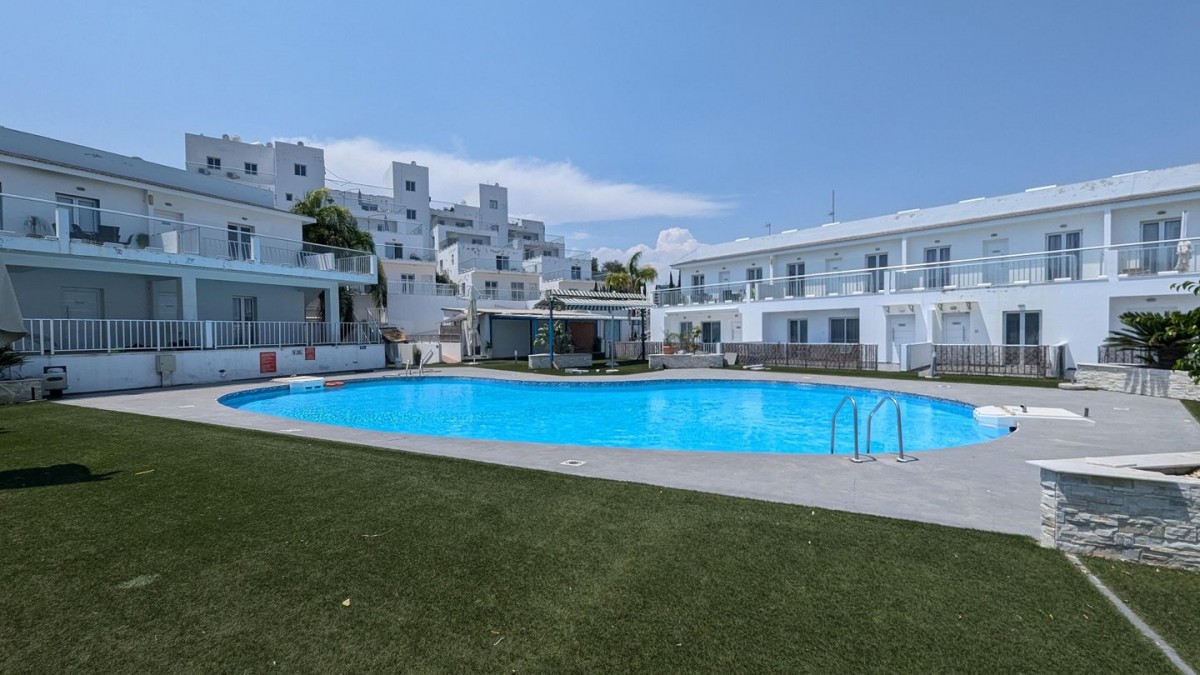 Ground floor two bedroom apartment in Mazotos, Larnaca