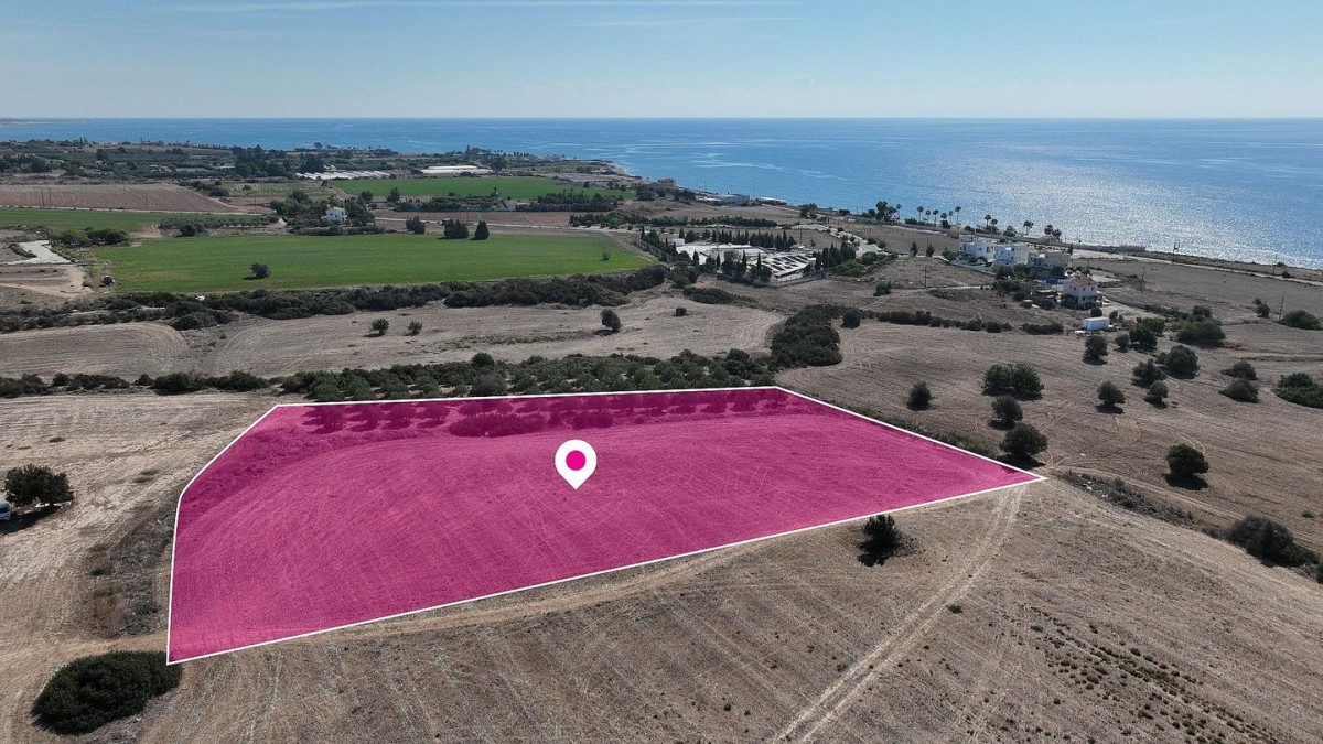 Sea View Touristic field in Agios Theodoros, Larnaca