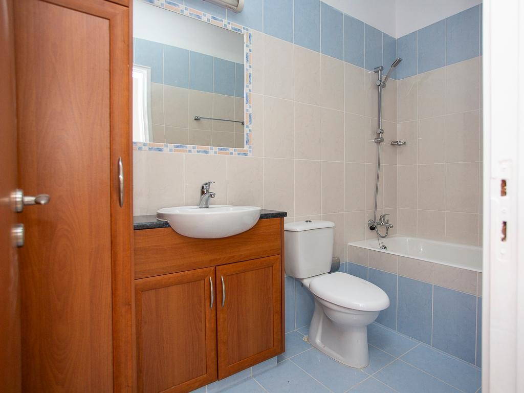 Town House / Maisonette For Sale  in  Peyia