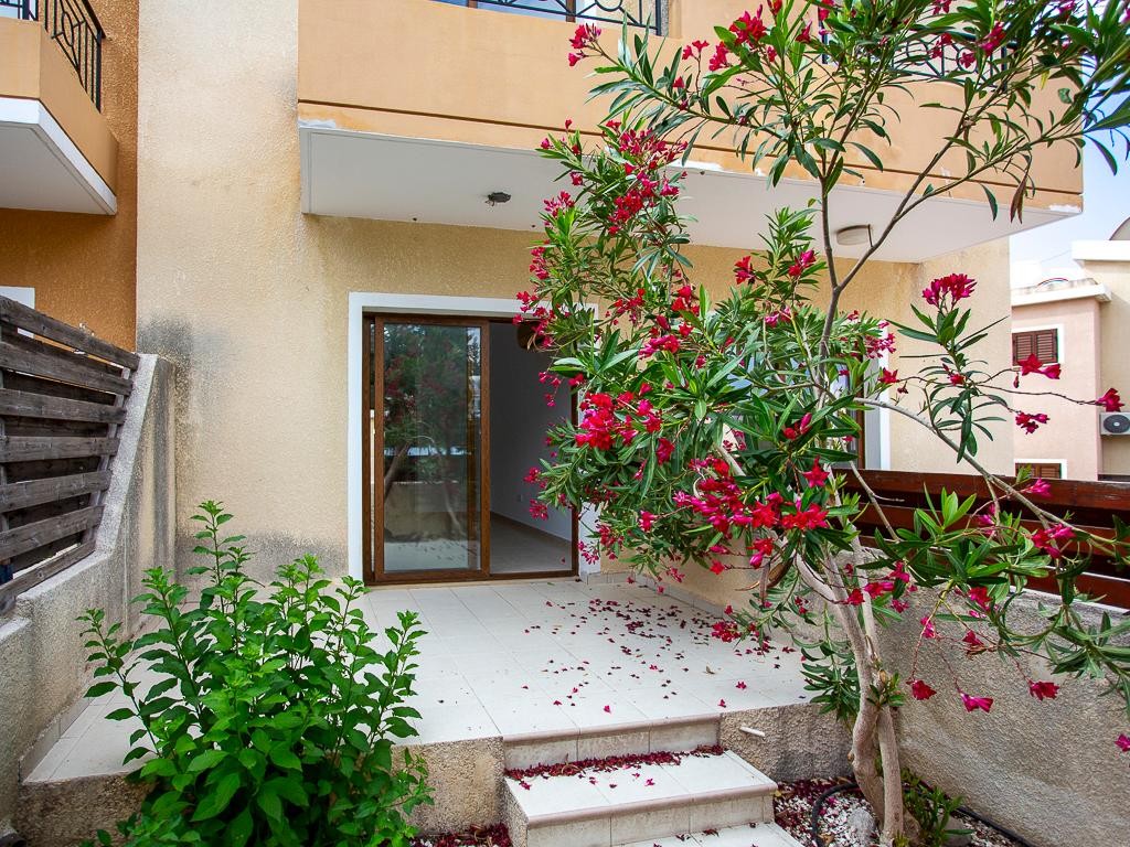 Town House / Maisonette For Sale  in  Peyia