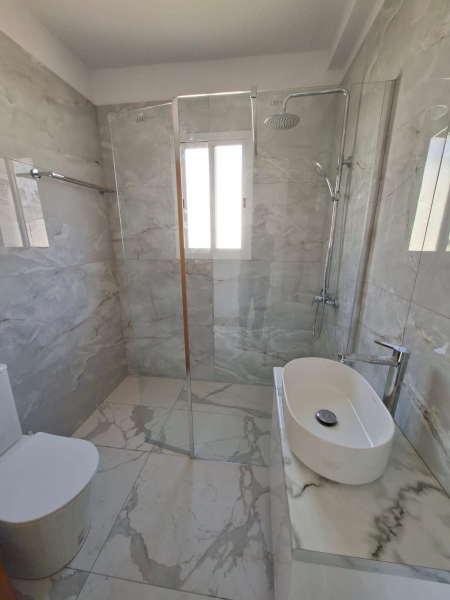 Apartment For Sale  in  Kato Paphos - Universal